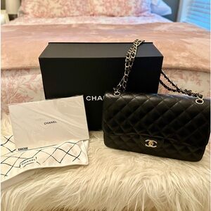 AUTHENTIC LARGE CHANEL CLASSIC HANDBAG